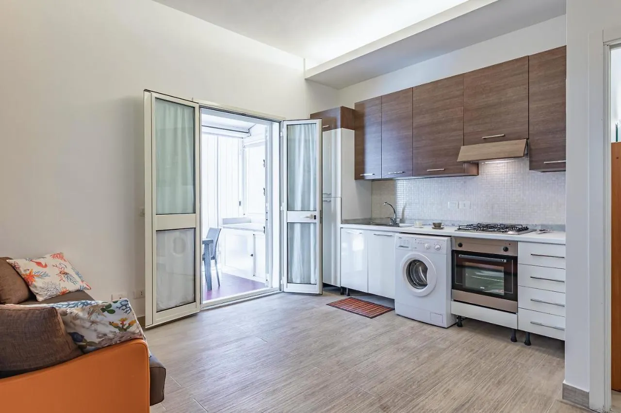 דירות גיארדיני נאקסוס Naxos Bay Flat With Terrace 50 Meters From The Sea איטליה